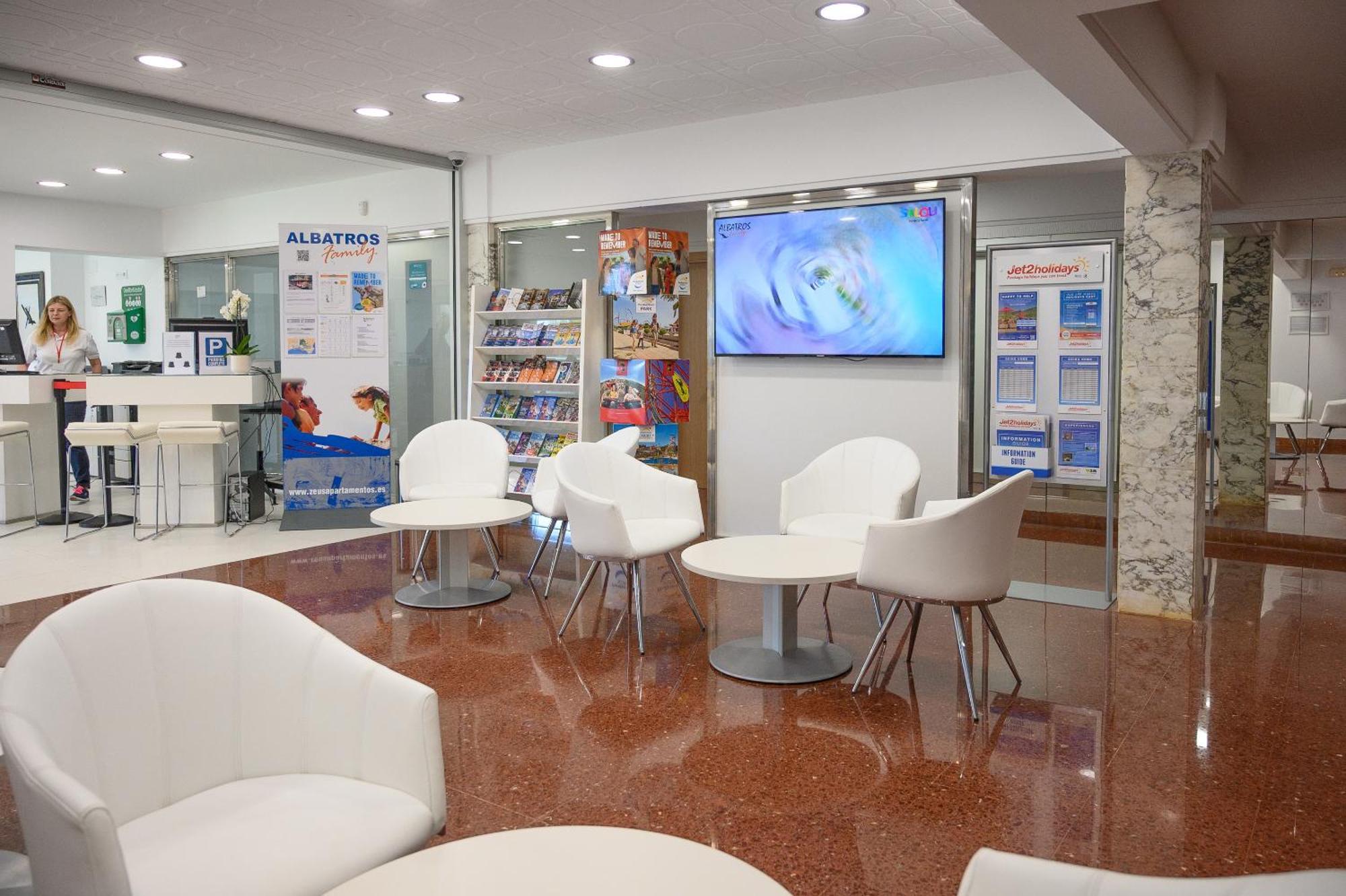 Apartaments Albatros Family Salou Kültér fotó